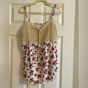 Cute spring top !
